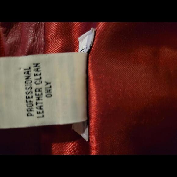 Stonebridge Petite Large red leather front panel sweater body jacket - Picture 5 of 7